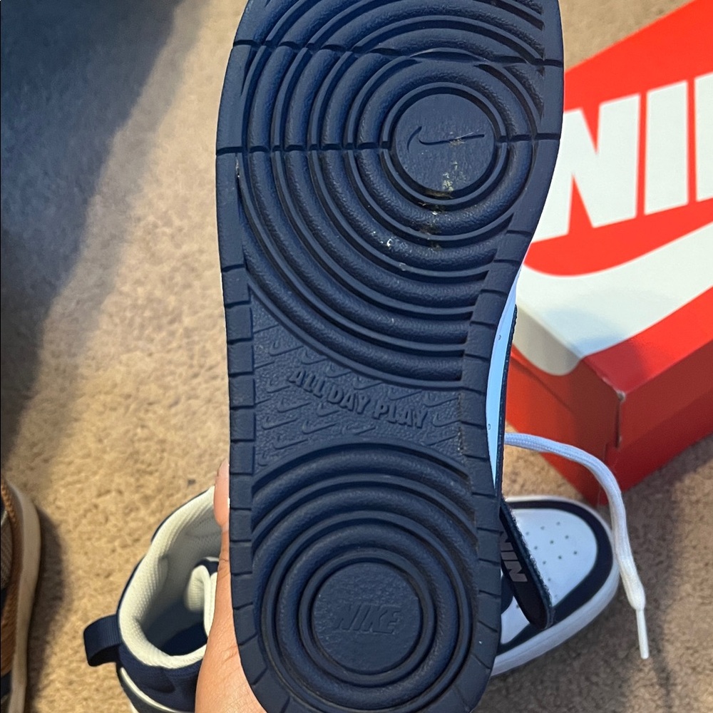 Nike Air Max Bolt GS in Black and White - Picture 7 of 12